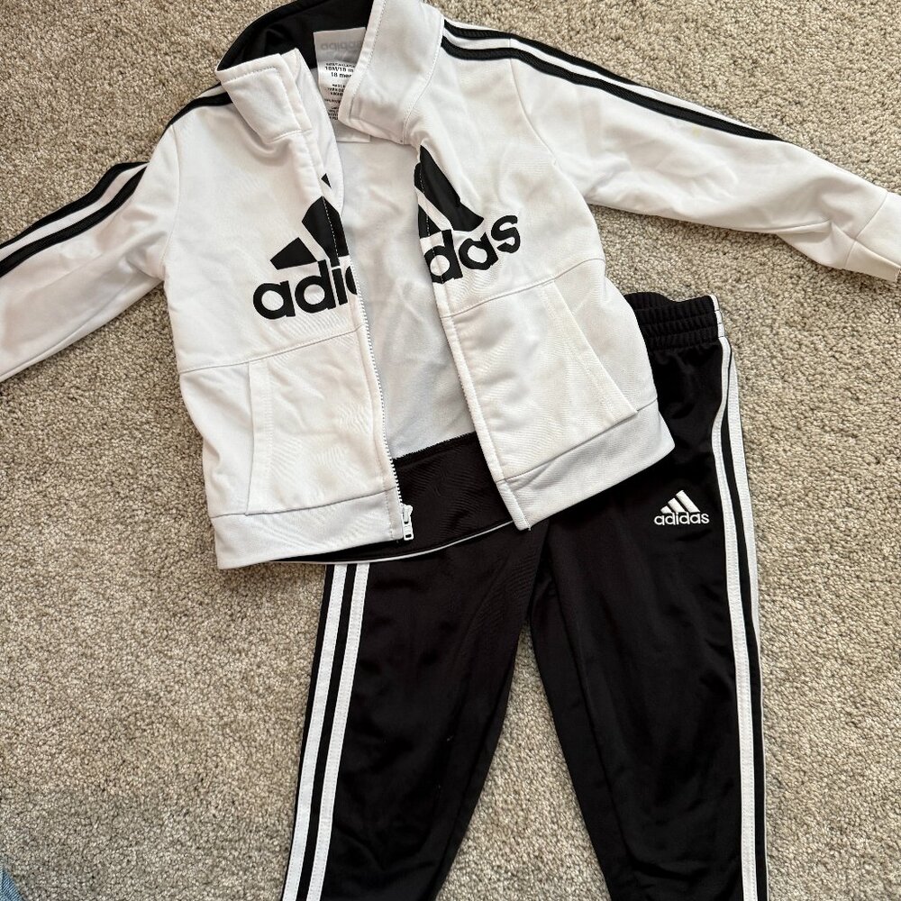 Little Kids ADIDAS Track suit 18m baby